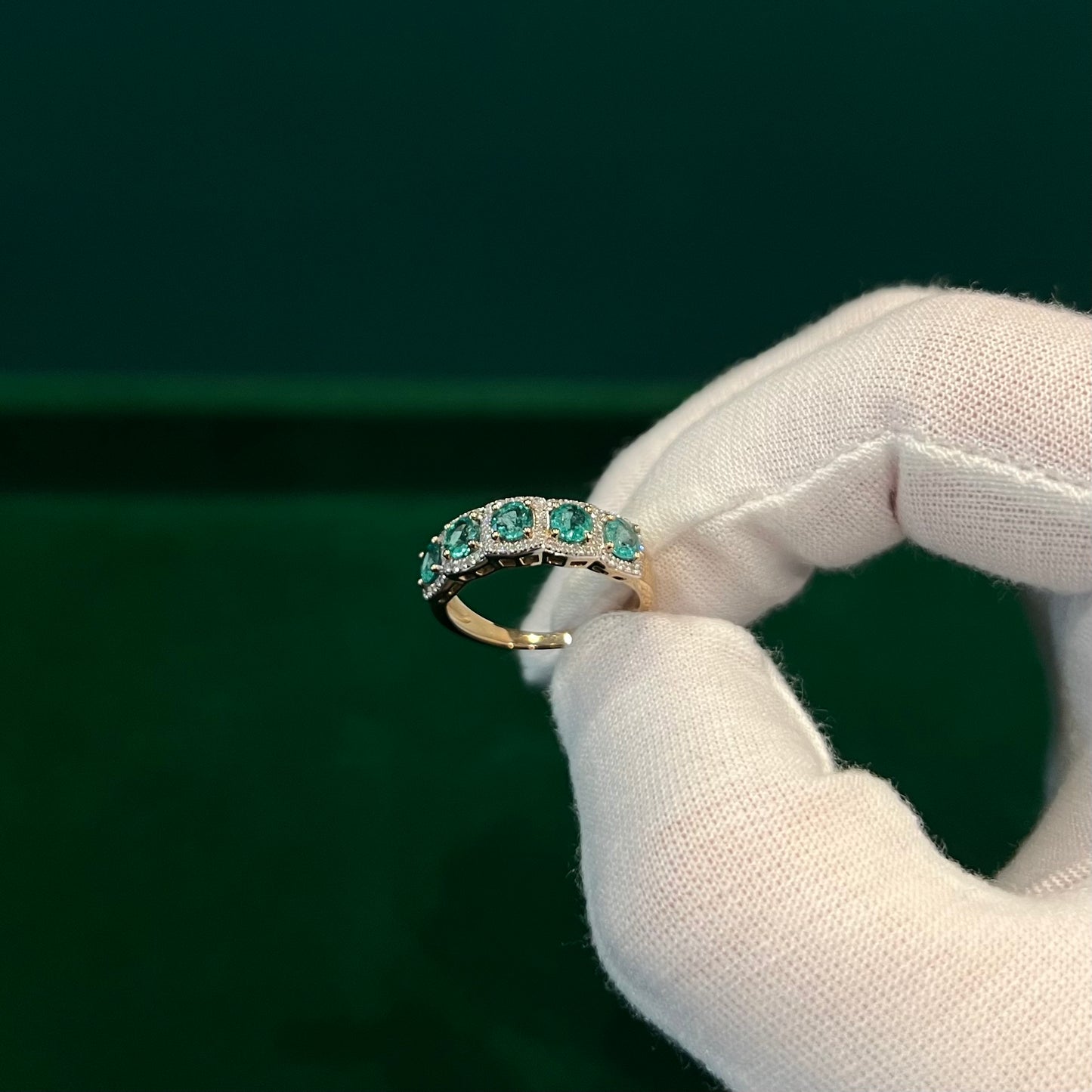 9ct Gold Diamond Emerald Ring