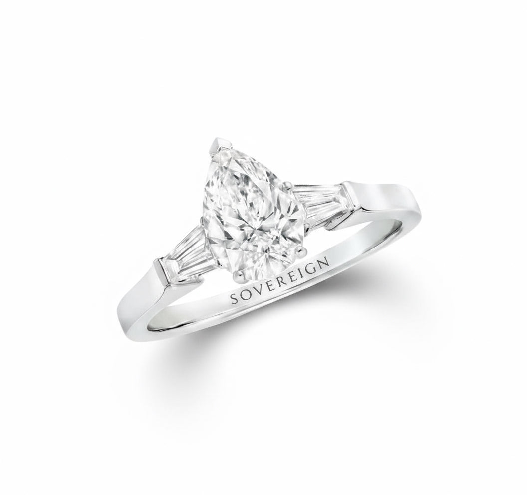 18ct White Gold Pear Diamond Ring