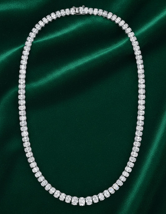 18ct White Gold Oval Diamond Necklace
